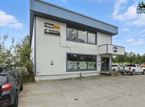 1716 POST ROAD, Anchorage, AK 99501