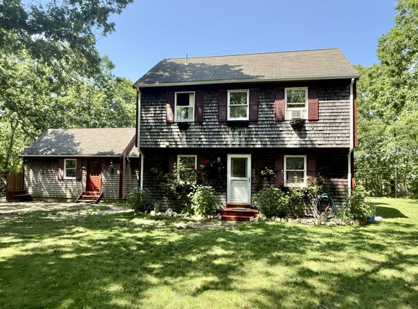44 Iron Hill Road, Oak Bluffs, MA 02557
