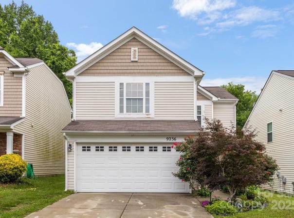 9236 Clifton Meadow Drive, Matthews, NC 28105