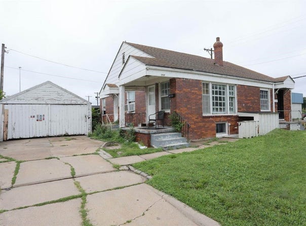 1617 East Lewis St, Wichita, KS 67211