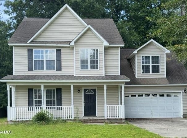 107 Sabrina Drive, Richlands, NC 28574