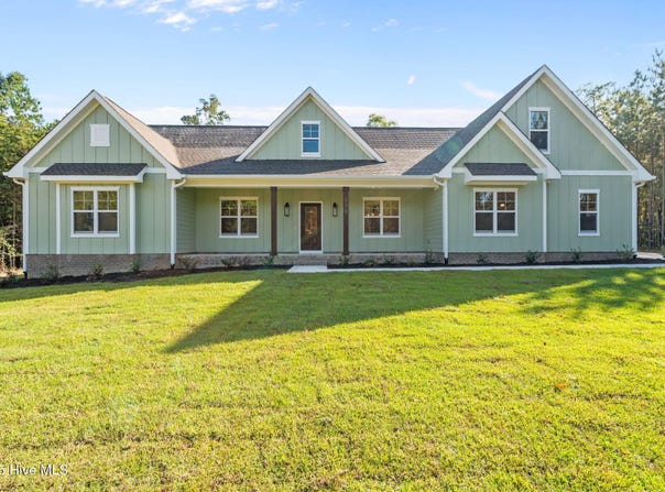 150 Hickory Pointer Way, Cameron, NC 28326