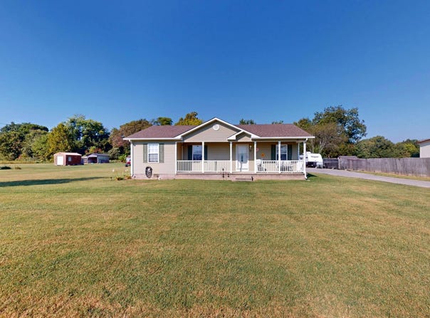 895 Old Fowlkes Road, Dyersburg, TN 38024