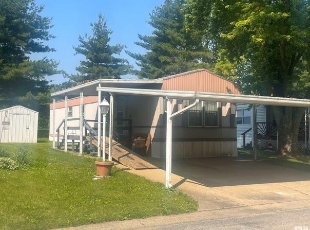 3500 DIRKSEN Avenue, Springfield, IL 62702