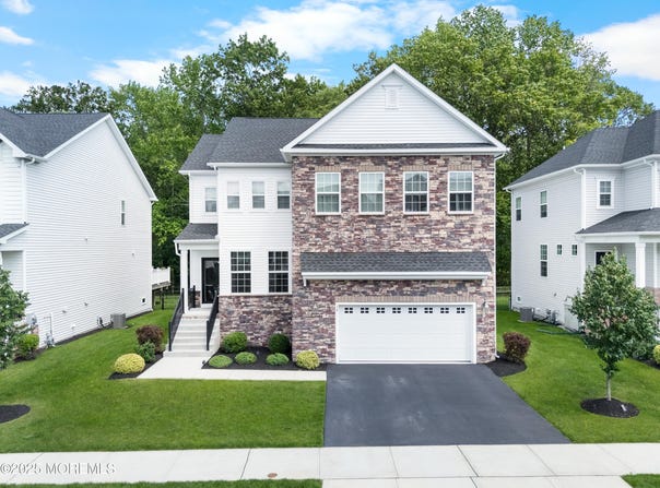 19 Kronenberg Street, Tinton Falls, NJ 07724