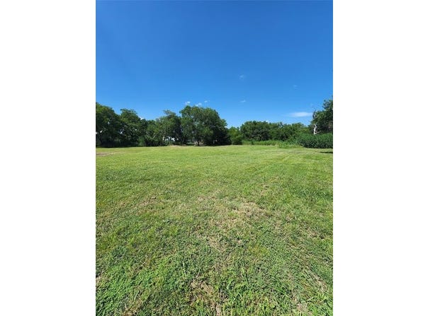 309 S Falls Street, Mart, TX 76664