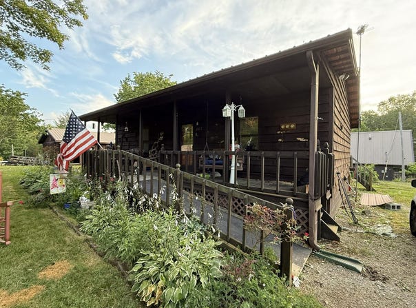 207 Dogwood Drive, Wellington, KY 40387