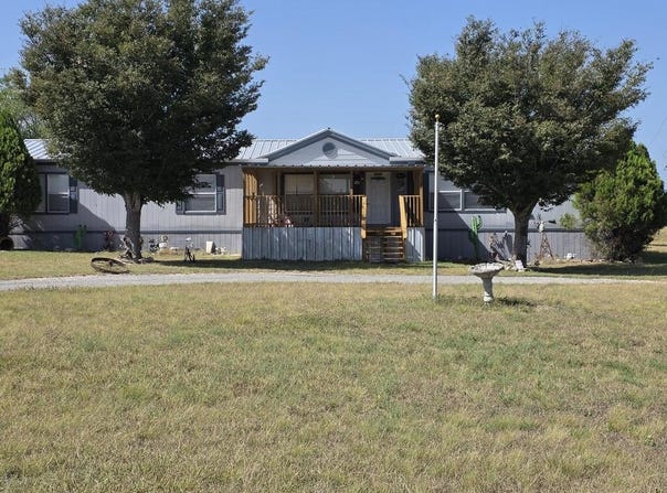 127 Tremper Trail, Center Point, TX 78010