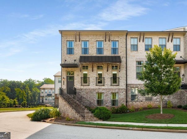 636 Avondale Creek, Decatur, GA 30032