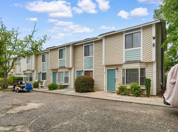 1011 Hunter Ave., North Myrtle Beach, SC 29582