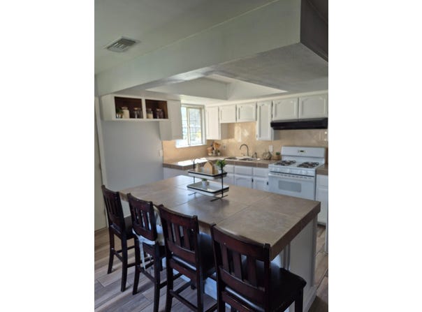 27261 Stanford Avenue, Madera, CA 93637