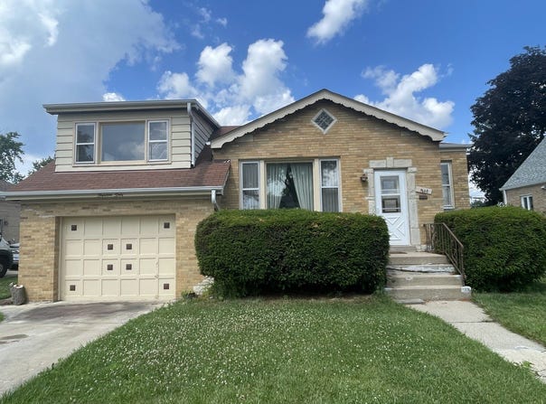 1860 Buckingham Avenue, Westchester, IL 60154