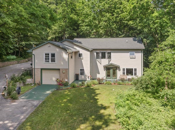 3048 Frankfort Highway, Frankfort, MI 49635