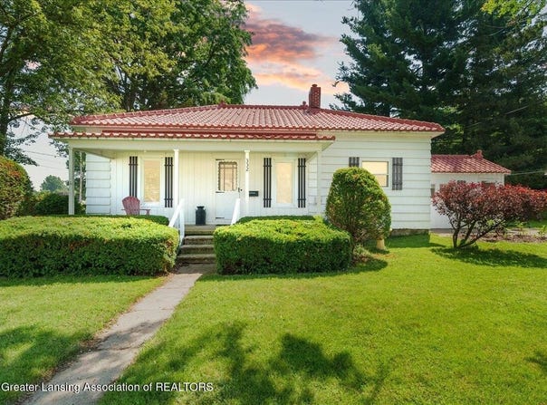332 High Street, Potterville, MI 48876