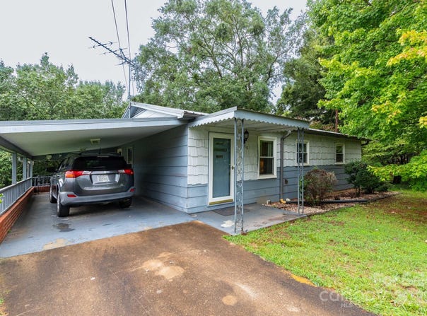 118 Mcdaniel Street, Forest City, NC 28043