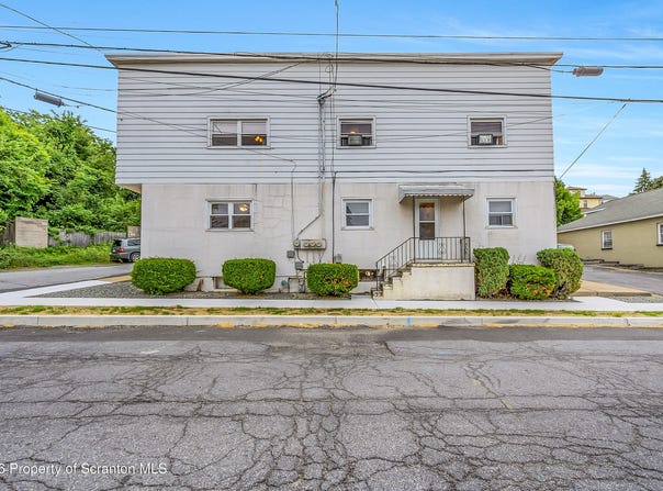 535 Chestnut Street, Dunmore, PA 18512