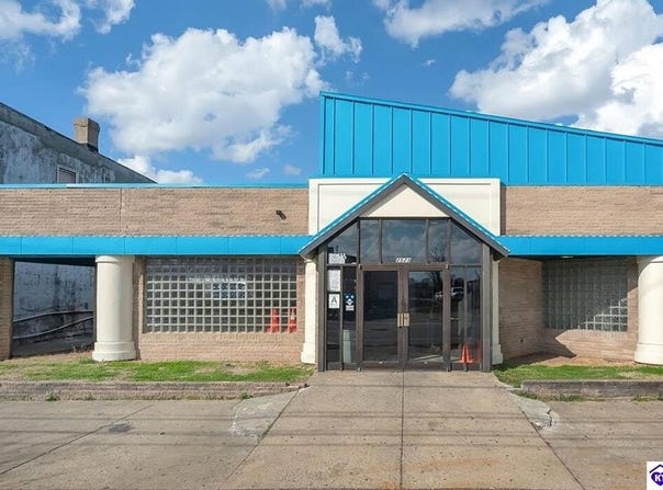 2523 W Broadway, Louisville, KY 40211