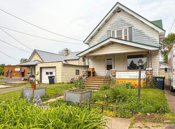 238 W Arch St, Ironwood, MI 49938