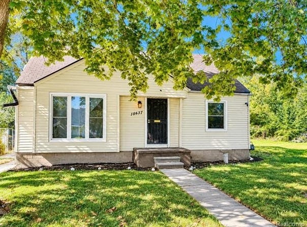 18437 Avon Avenue, Detroit, MI 48219
