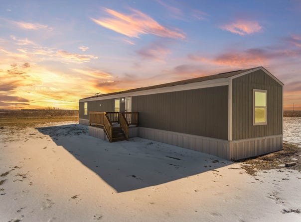 703 Sun Land Circle, Dawson, TX 76639