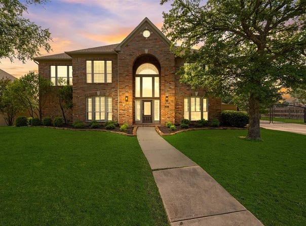 402 Thistle Court, Southlake, TX 76092