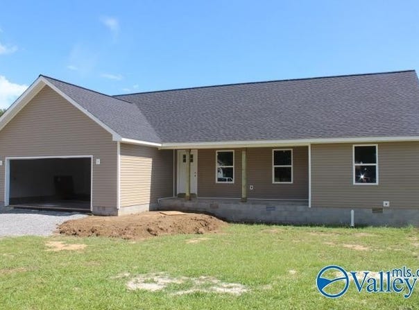37 Mitchell Drive, Rainsville, AL 35986