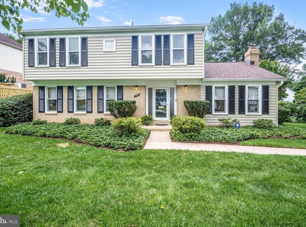 7906 IVYMOUNT TER, POTOMAC, MD 20854