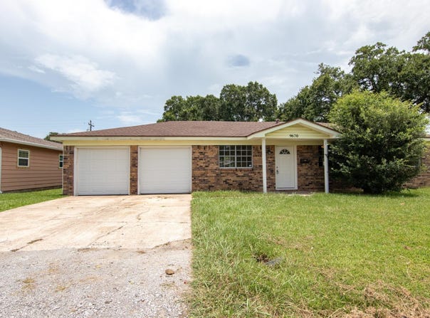 9670 Shepherd, Beaumont, TX 77707