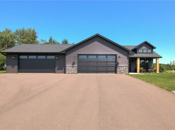17419 99th Avenue N, Chippewa Falls, WI 54729