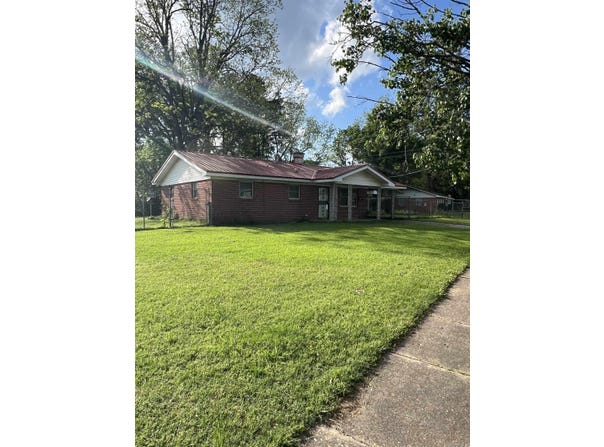 904 Belmont Drive, Pine Bluff, AR 71601