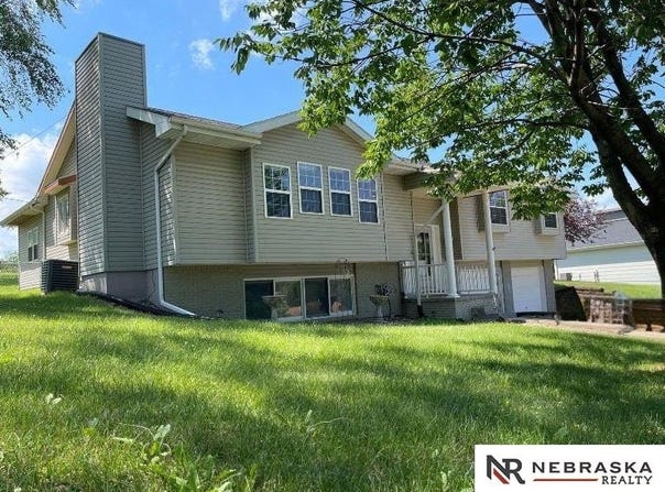 9500 Dawn Drive, Plattsmouth, NE 68048
