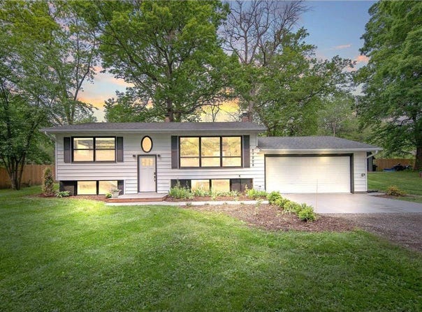 27208 Jonquil Drive, Chisago City, MN 55013