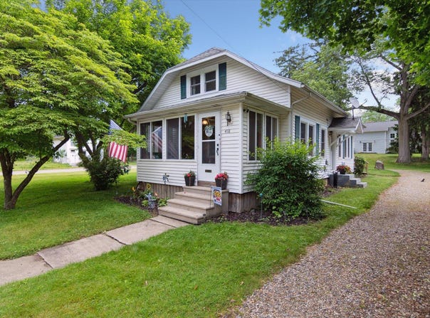 418 N Madison Street, Marshall, MI 49068