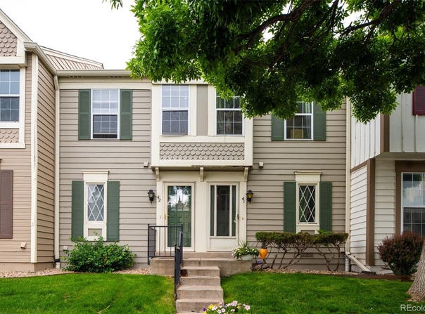 1811 S Quebec Way, Denver, CO 80231