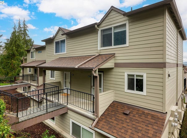 6301 WHITE TAIL Dr, WestLinn, OR 97068