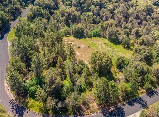 9 Valley Oak Drive, Ahwahnee, CA 93601