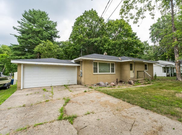 45412 86th Avenue, Decatur, MI 49045