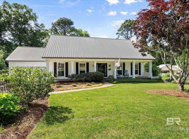 121 Kurlane Street, Fairhope, AL 36532