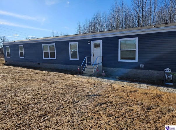 2450 J E Jones Road, Magnolia, KY 42757