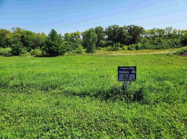 174 Savannah Parkway, Deerfield, WI 53531