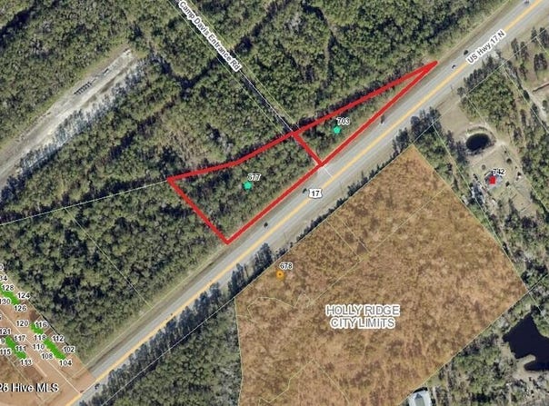 677 Us Hwy 17, Holly Ridge, NC 28445