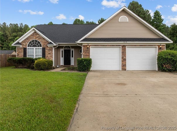 705 Fairfield Circle, Raeford, NC 28376