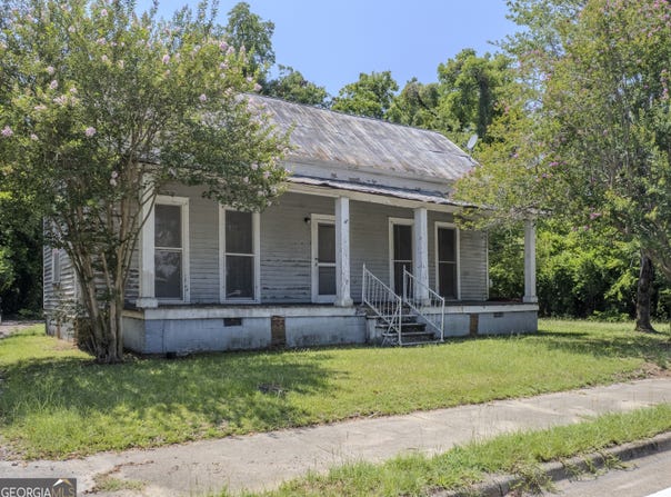110 S 4th, Tennille, GA 31089