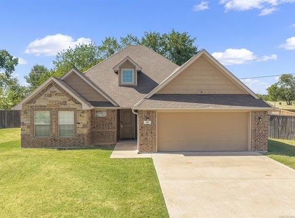 301 Wandering Way, Ardmore, OK 73401
