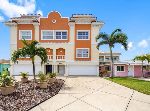 146 175TH TERRACE DRIVE E, REDINGTON SHORES, FL 33708