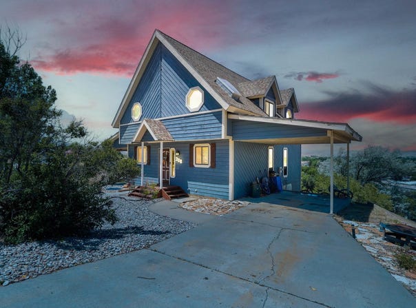 208 Hillcrest Circle, Rangely, CO 81648-3110