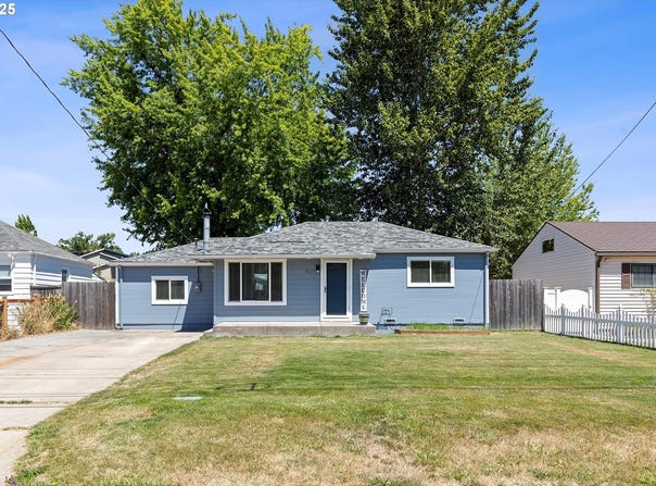 1521 E 2ND ST, Newberg, OR 97132