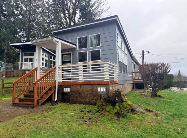 6116 Kitsap Way, Bremerton, WA 98312