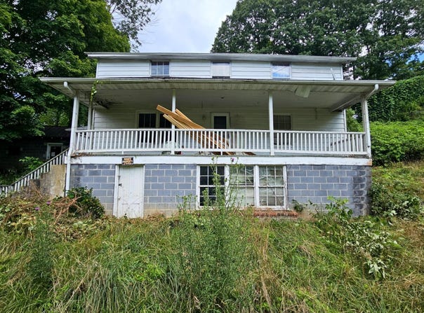 2230 Cleveland Road, Cleveland, VA 24225