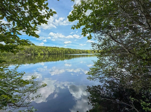 18 Osceola Dr, Becket, MA 01223